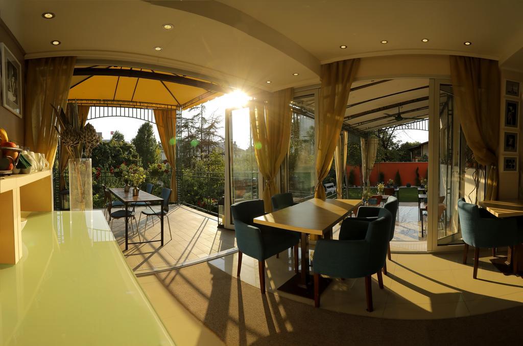 Bed&Breakfast Garden40 Belgrad Exterior foto